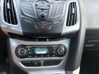 FORD Focus usata, con Controllo automatico clima