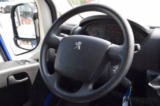 PEUGEOT Boxer usata, con Servosterzo