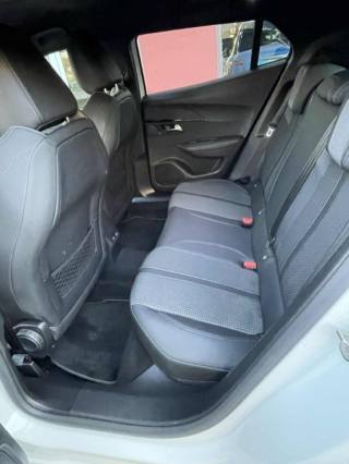 PEUGEOT 2008 usata, con Climatizzatore