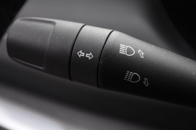 JEEP Compass usata, con Volante in pelle