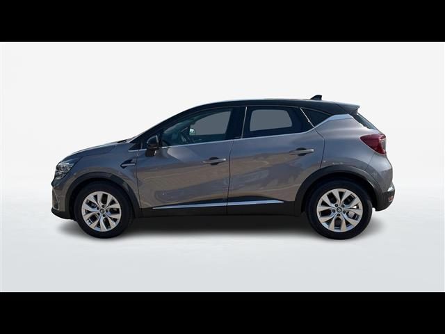 RENAULT Captur usata, con USB