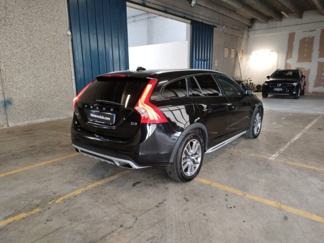 VOLVO V60 Cross Country usata, con Cerchi in lega