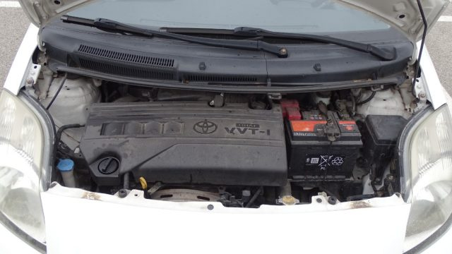 TOYOTA Yaris usata 117