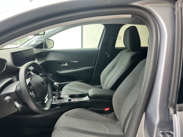 PEUGEOT 208 usata, con Telecamera per parcheggio assistito