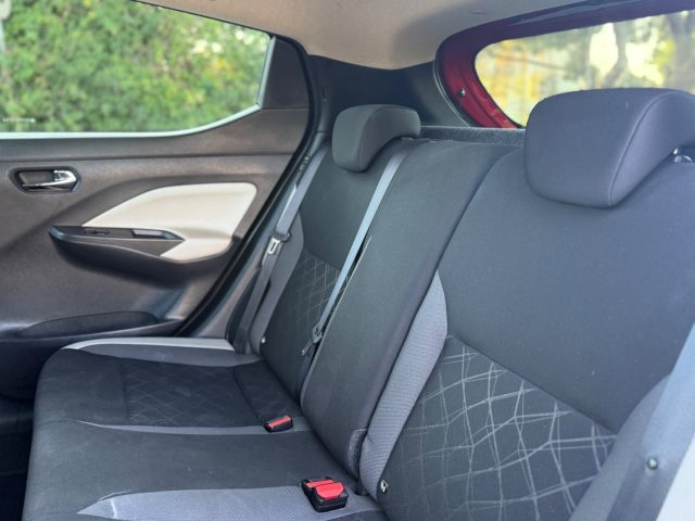 NISSAN Micra usata, con Vetri oscurati