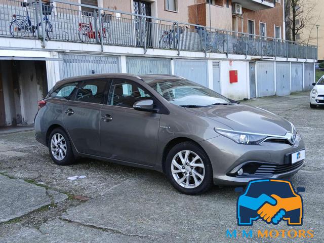 TOYOTA Auris Touring Sports usata, con Alzacristalli elettrici