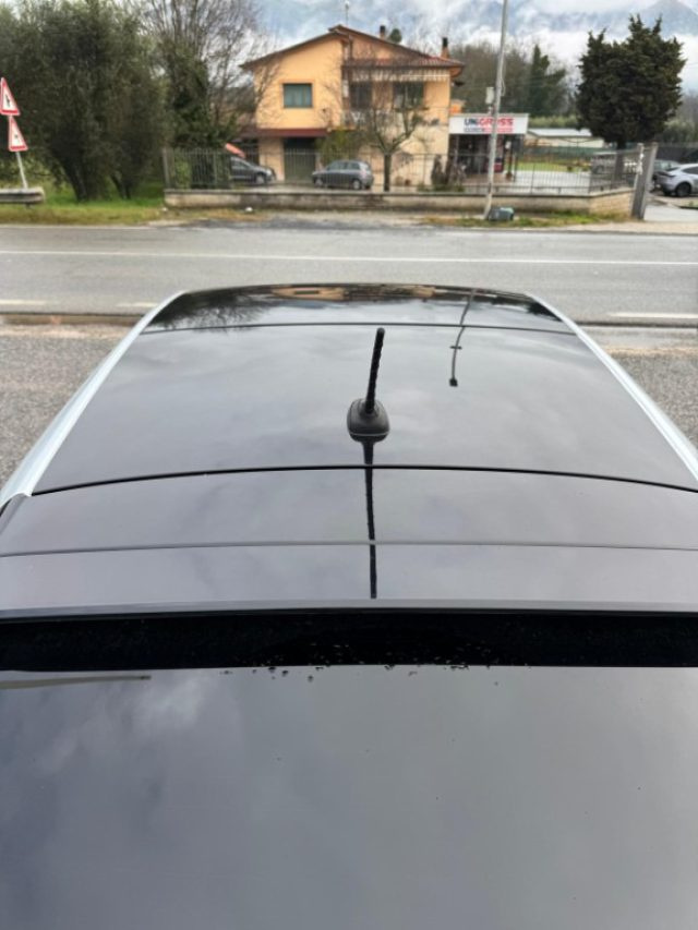 VOLKSWAGEN Taigo usata, con Tetto panorama