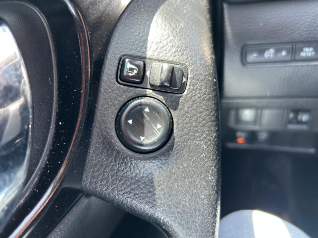 NISSAN Qashqai usata, con Climatizzatore