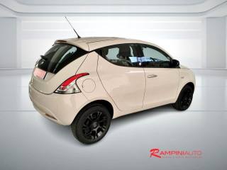 LANCIA Ypsilon usata, con ESP
