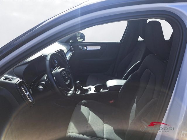 VOLVO XC40 usata 8