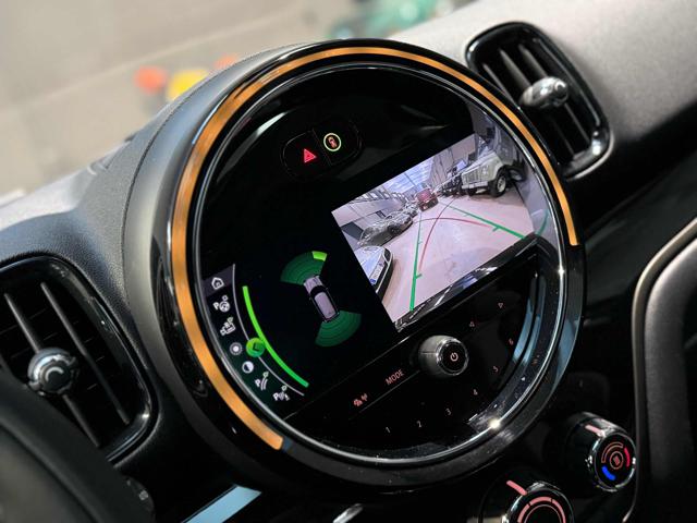 MINI Countryman usata, con Fari LED