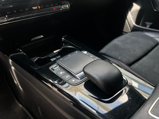 MERCEDES-BENZ A 200 usata, con USB