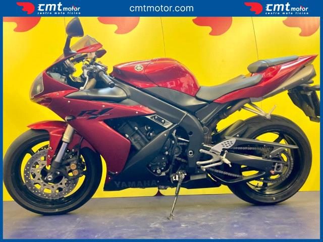 YAMAHA YZF R1 usata 2