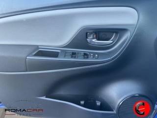 TOYOTA Yaris usata, con USB