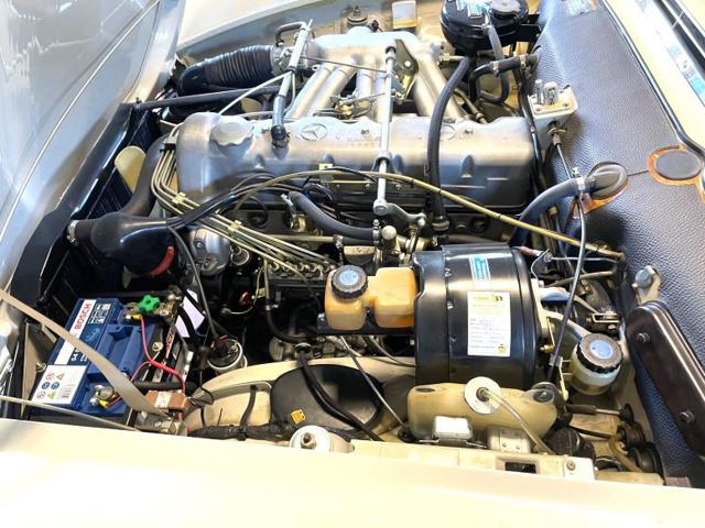 MERCEDES-BENZ SL 230 usata 8