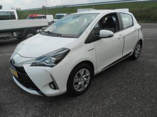 TOYOTA Yaris COOL HYBID