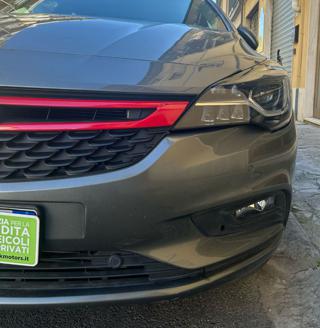 OPEL Astra usata, con USB