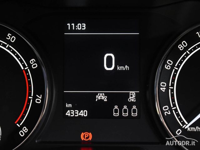 SKODA Kamiq usata, con Bracciolo