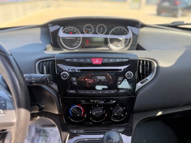 LANCIA Ypsilon usata 17