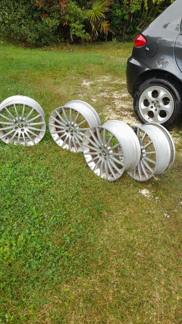 ALFA ROMEO 147 usata, con Sedile posteriore sdoppiato