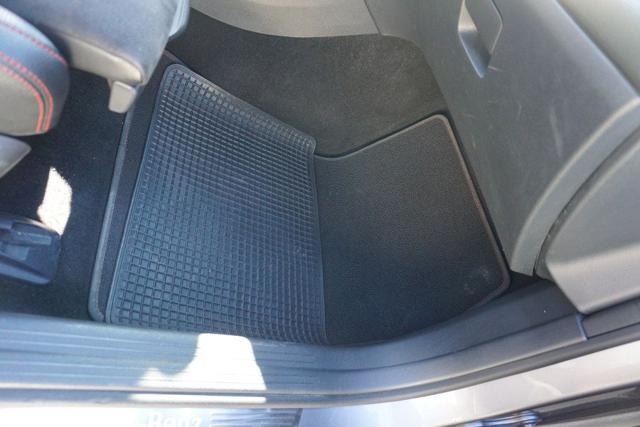 MERCEDES-BENZ CLA 180 usata 52