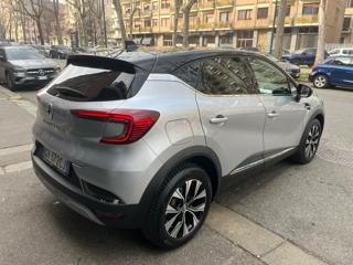 RENAULT Captur usata, con Autoradio
