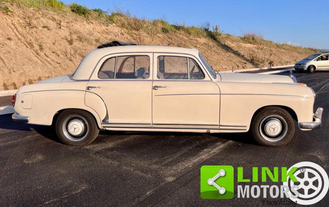 MERCEDES-BENZ 220 usata 26