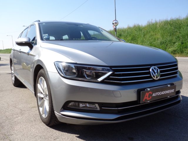 VOLKSWAGEN Passat Variant usata, con Airbag laterali