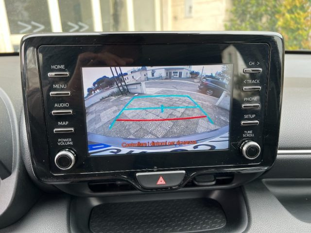 TOYOTA Yaris usata 27