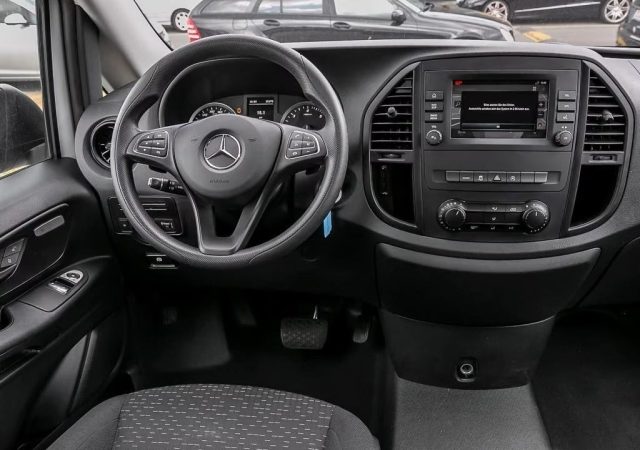 MERCEDES-BENZ Vito usata, con Airbag Passeggero