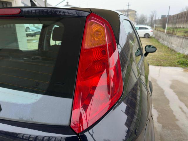 FIAT Punto usata, con Specchietti laterali elettrici