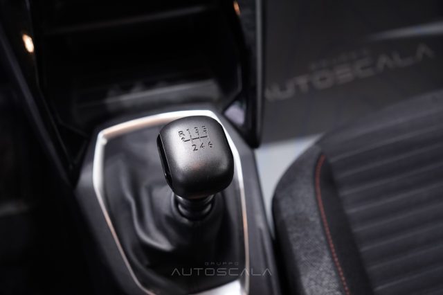 PEUGEOT 208 usata, con Autoradio digitale
