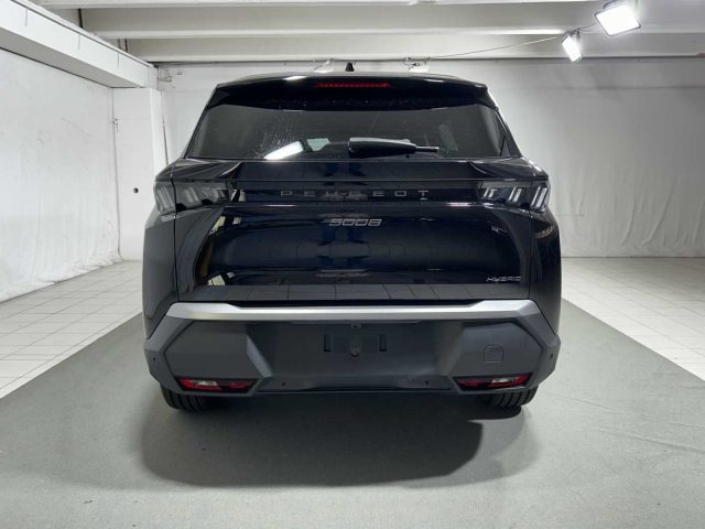 PEUGEOT 5008 usata, con Cerchi in lega