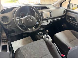 TOYOTA Yaris usata, con Fendinebbia