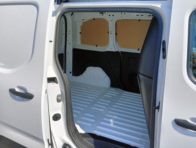 TOYOTA Proace City usata, con Fendinebbia