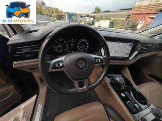 VOLKSWAGEN Touareg usata, con ESP
