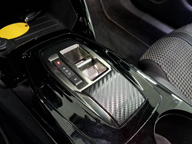 PEUGEOT 2008 usata, con Autoradio