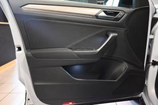 VOLKSWAGEN T-Roc usata 36