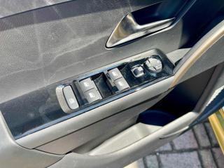 LANCIA Ypsilon usata, con Autoradio digitale