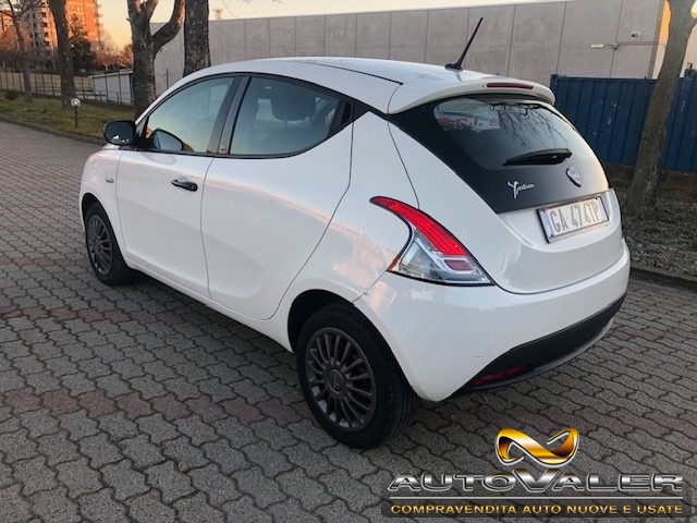 LANCIA Ypsilon usata, con Airbag