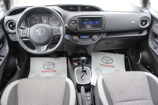 TOYOTA Yaris usata, con Fendinebbia
