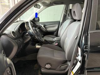 TOYOTA RAV 4 usata, con Controllo trazione