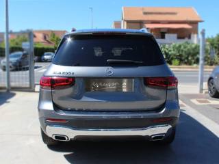MERCEDES-BENZ GLB 200 usata, con Autoradio
