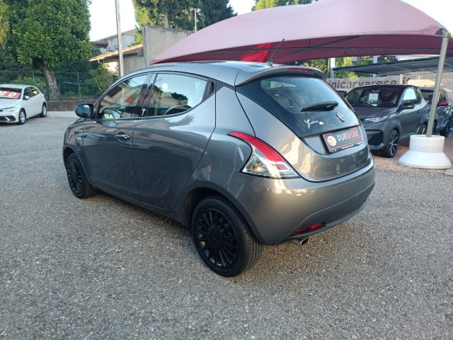 LANCIA Ypsilon usata, con Autoradio