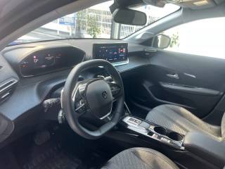 PEUGEOT 208 usata, con Volante in pelle