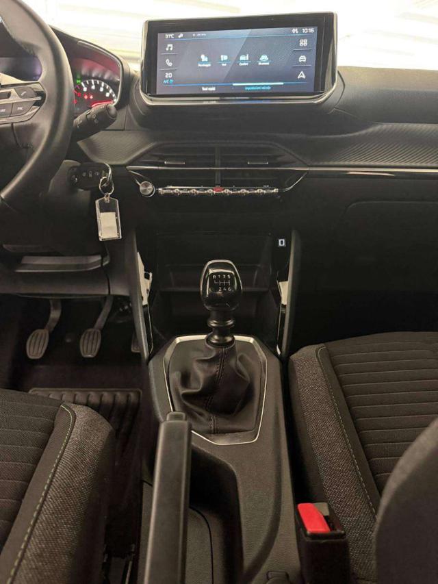 PEUGEOT 2008 usata, con Sedile posteriore sdoppiato