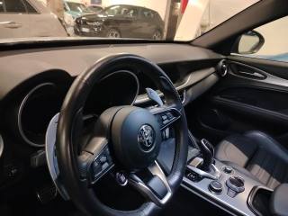 ALFA ROMEO Stelvio usata, con Autoradio digitale