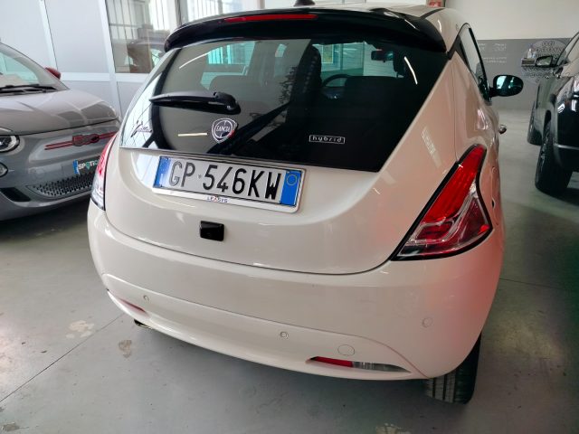 LANCIA Ypsilon usata, con Autoradio