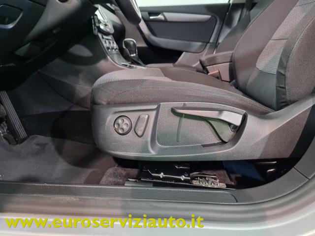 VOLKSWAGEN Passat usata 39
