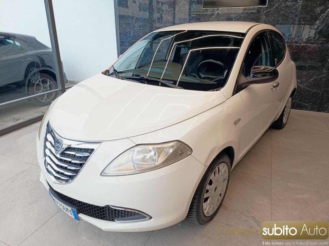 LANCIA Ypsilon usata, con Airbag